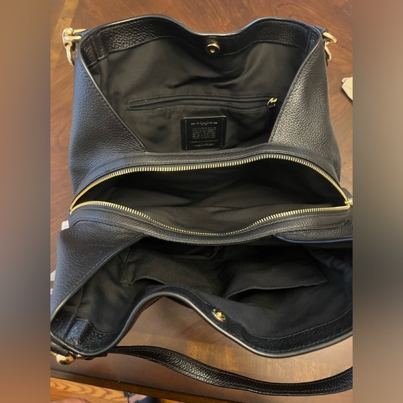 Coach purse (shoulder bag) new used once to try - Picture 7 of 7